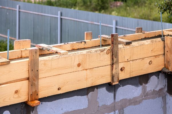 Cost of Poured Wall Construction in Redwood City