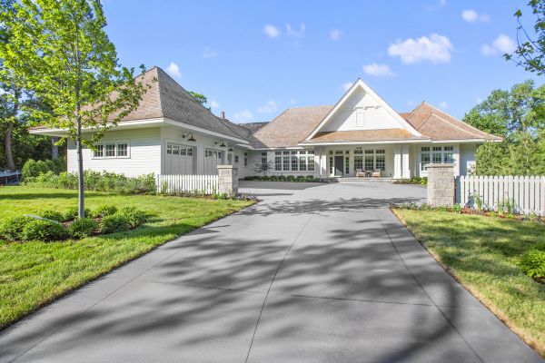 Cost of Driveway Concreting in Redwood City