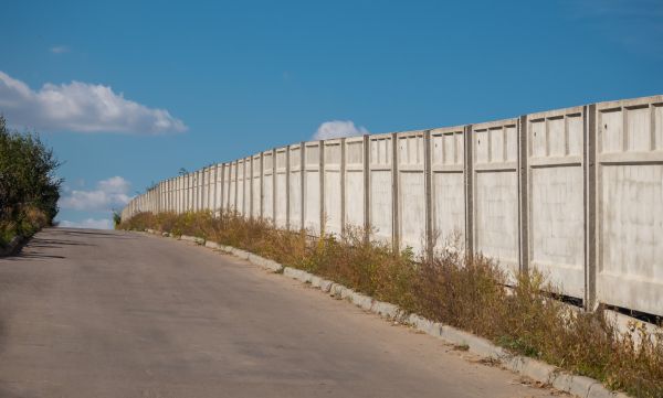 Cost of Cement Fence Installation in Redwood City