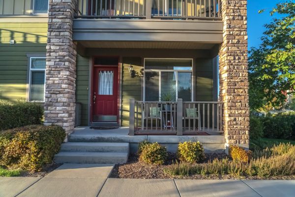 Cost of Front Entrance Construction in Redwood City